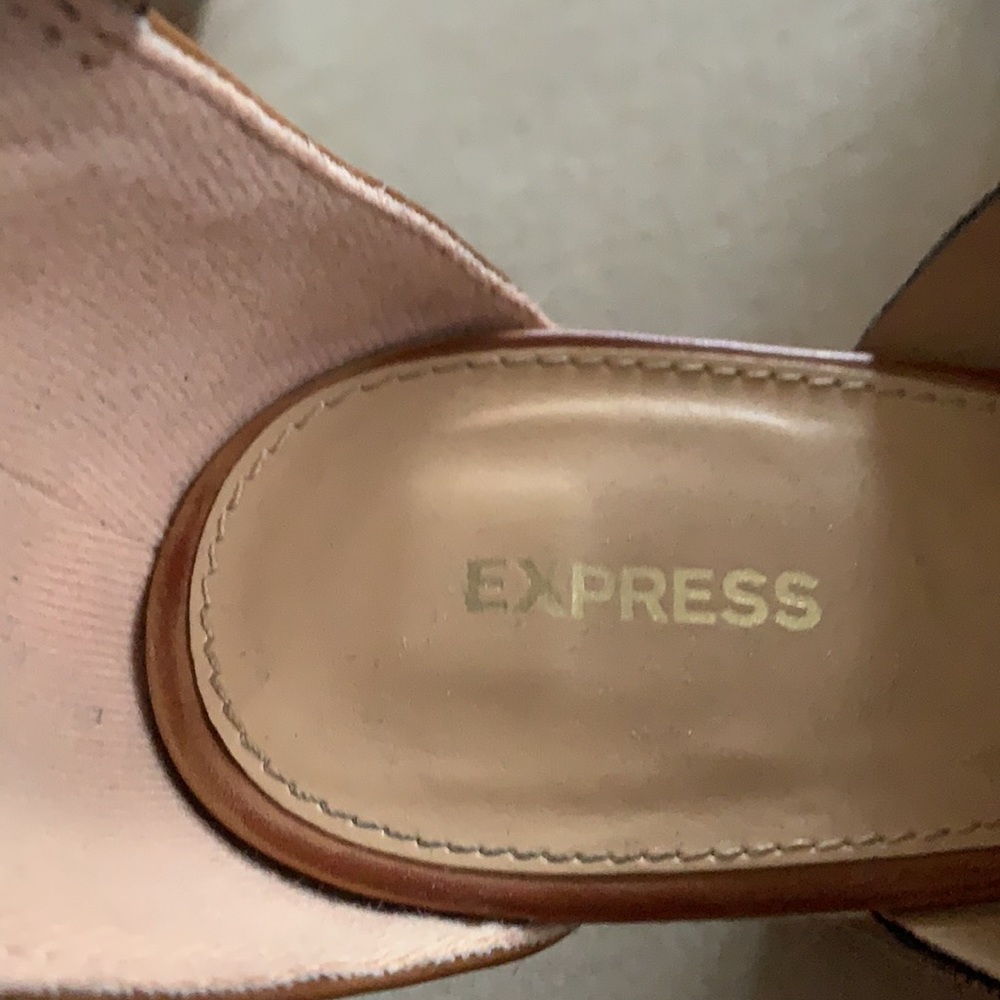 EXPRESS WEDGE - Picture 4 of 9